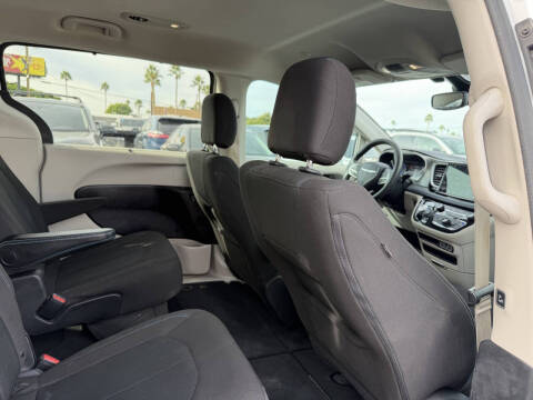 2021 Chrysler Pacifica Touring