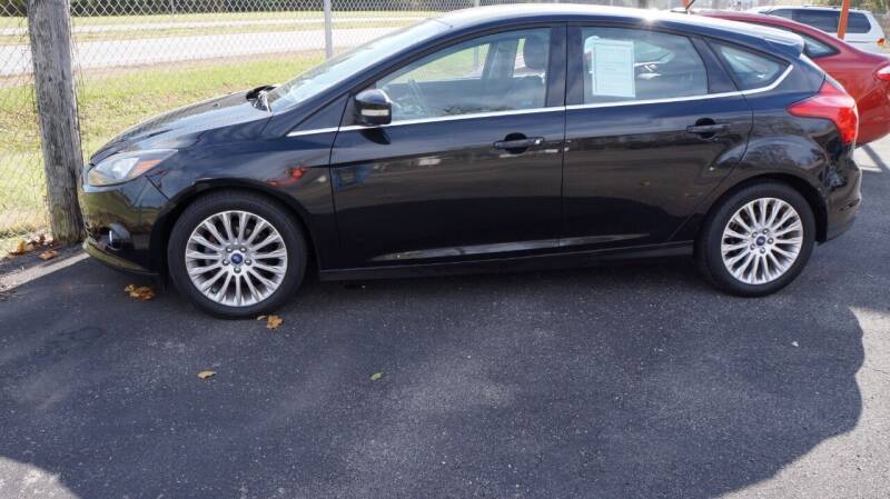 2012 Ford Focus for sale at G & R Auto Sales in Charlestown IN