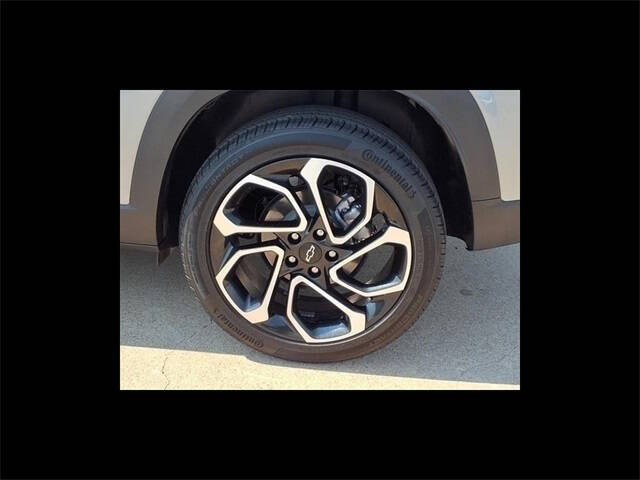 2025 Chevrolet Trax RS