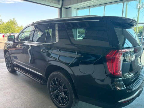 2023 GMC Yukon SLT