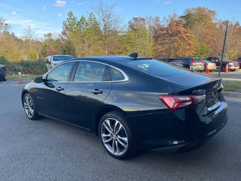 2024 Chevrolet Malibu 2LT photo 2