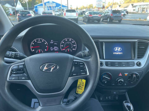 2020 Hyundai Accent SE