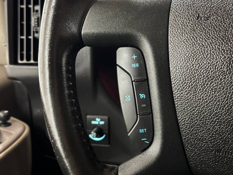 2021 Chevrolet Express 2500