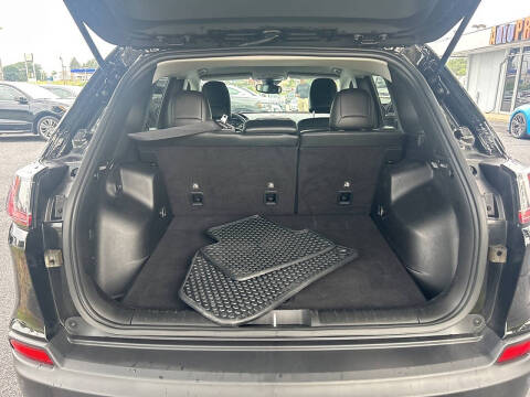 2022 Jeep Cherokee Trailhawk