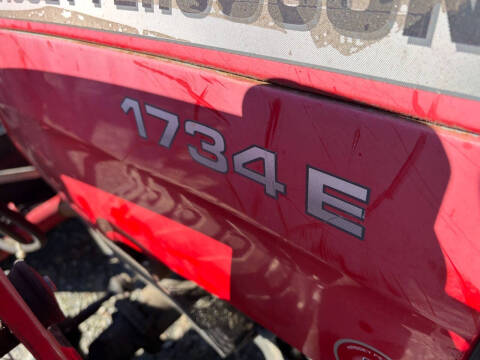 2016 Massey Ferguson 1734E