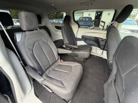 2018 Chrysler Pacifica Touring Plus