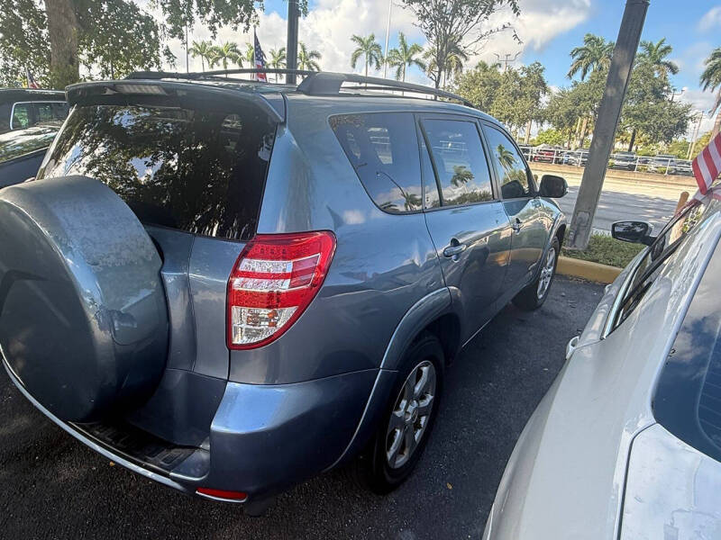 2011 Toyota RAV4 Limited
