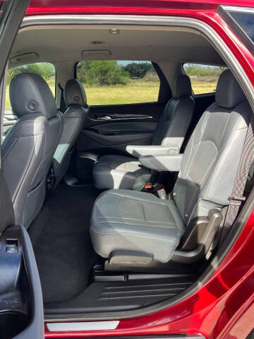 2020 Buick Enclave Essence