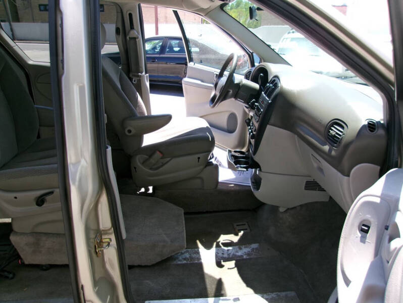 2006 Dodge Grand Caravan SE
