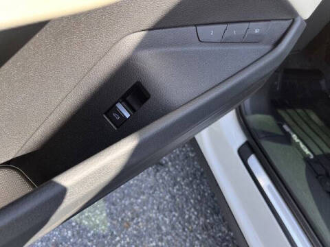 2024 Audi Q8 e-tron quattro Premium