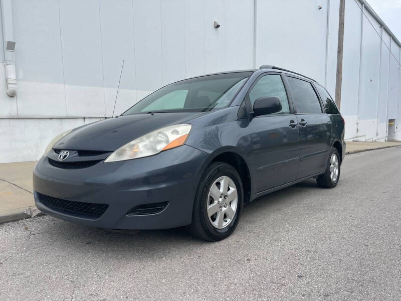 2007 Toyota Sienna for sale at WALDO MOTORS in Kansas City MO