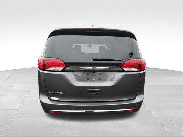 2020 Chrysler Pacifica Touring
