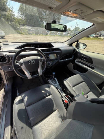 2014 Toyota Prius c Two