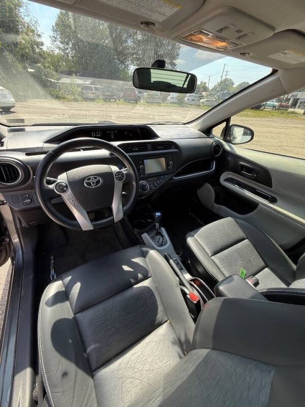 2014 Toyota Prius c Two