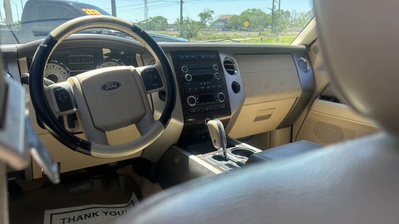 2013 Ford Expedition EL XLT