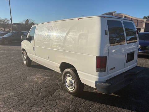 2010 Ford E-Series E-250
