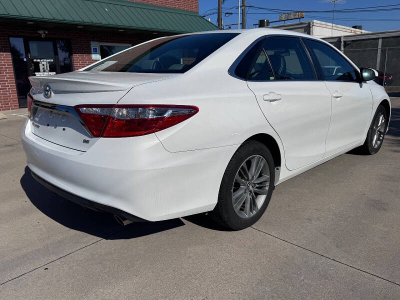 2016 Toyota Camry SE