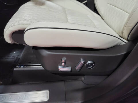 2024 Lincoln Nautilus Black Label