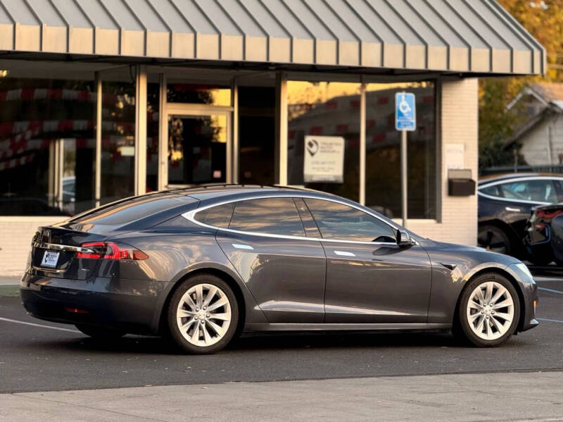 2017 Tesla Model S