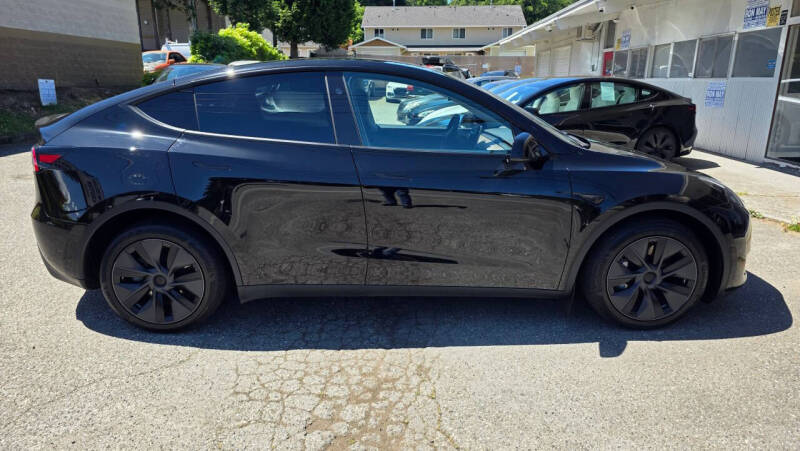 2025 Tesla Model Y Long Range