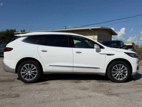 2021 Buick Enclave Essence