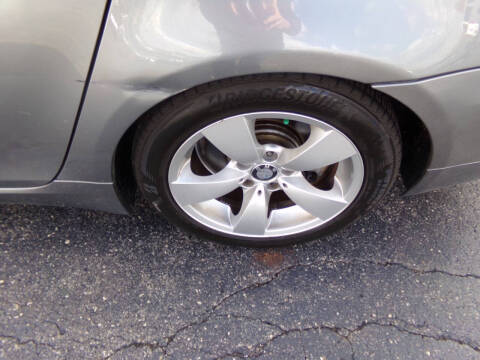 2009 BMW 5 Series 528i