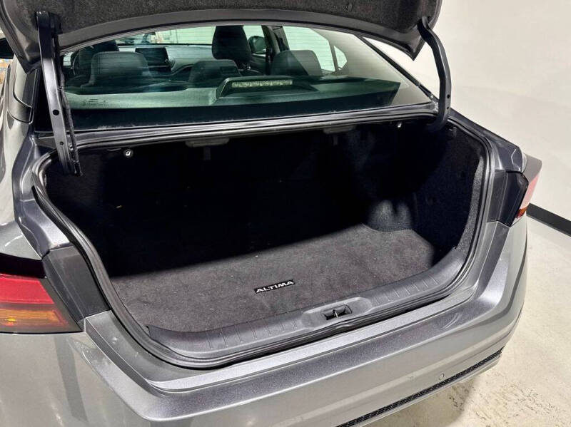 2020 Nissan Altima 2.5 SR