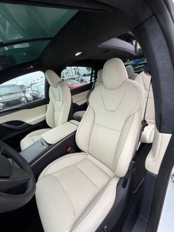2026 Tesla Model X Plaid