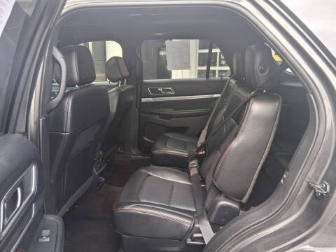2016 Ford Explorer Sport