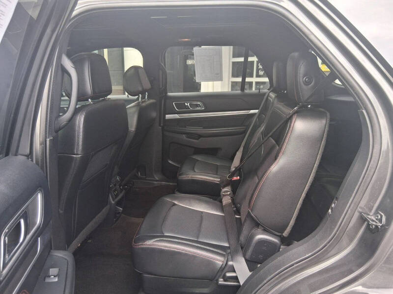 2016 Ford Explorer Sport