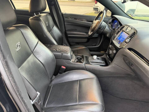 2022 Chrysler 300 S V6