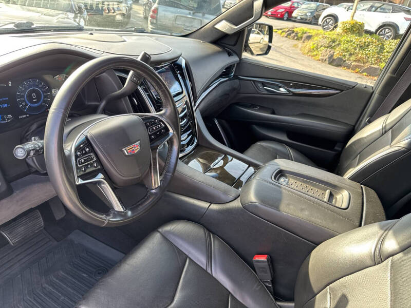 2016 Cadillac Escalade ESV Platinum