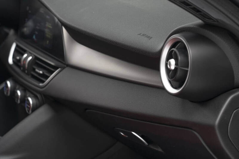 2022 Alfa Romeo Giulia Veloce