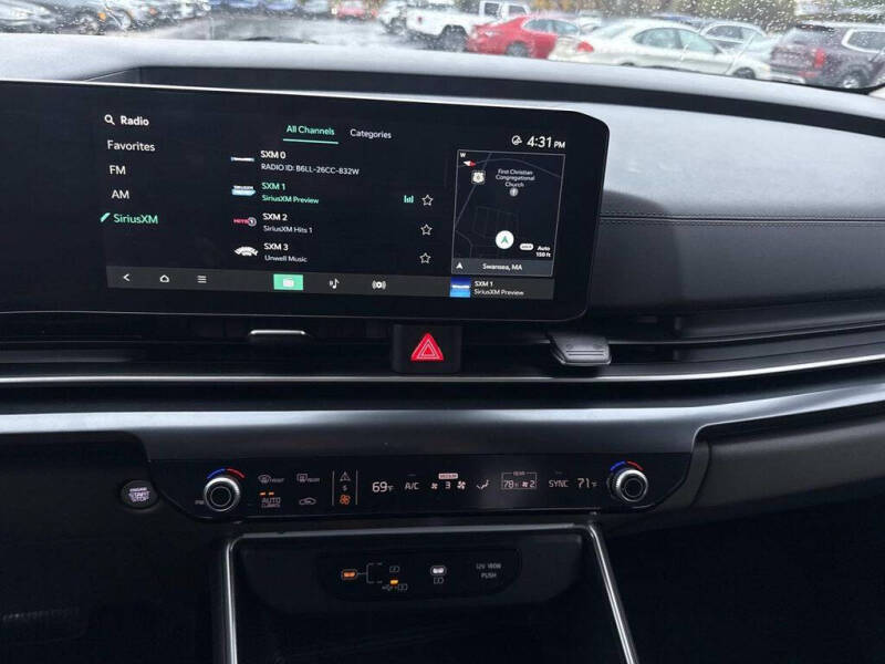 2025 Kia Carnival LXS