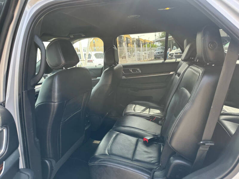 2017 Ford Explorer Limited