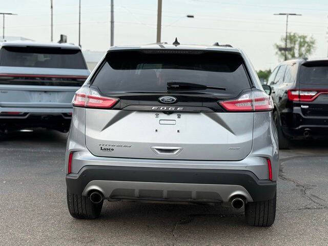 2022 Ford Edge Titanium