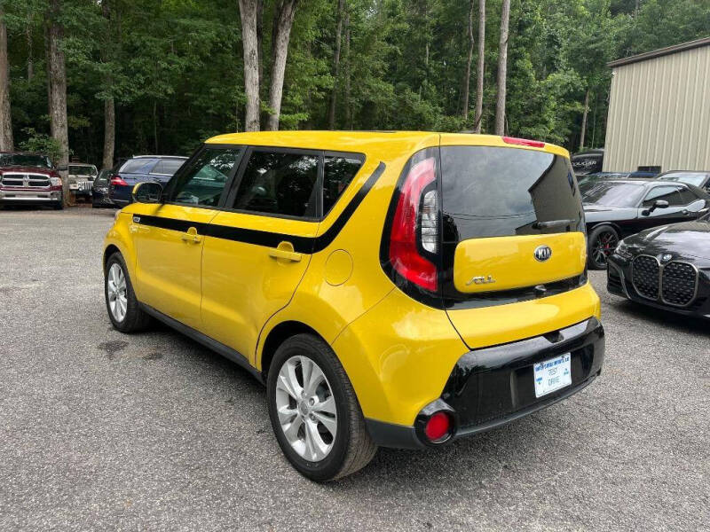 2016 Kia Soul +