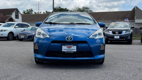 2014 Toyota Prius c Three