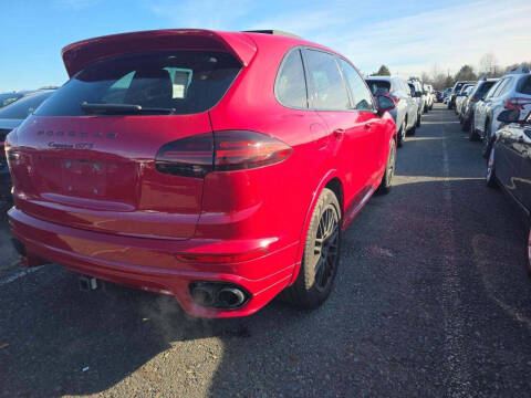 2016 Porsche Cayenne GTS