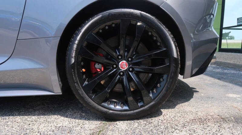 2020 Jaguar F-TYPE R
