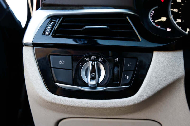 2017 BMW 5 Series 540i