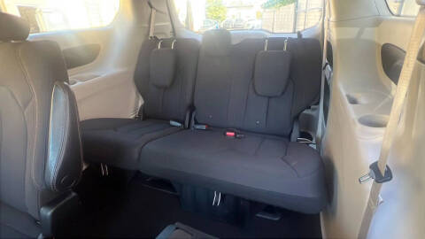 2017 Chrysler Pacifica Touring