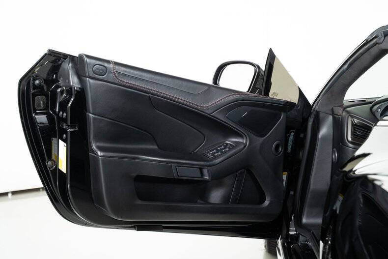 2015 Aston Martin Vanquish Volante