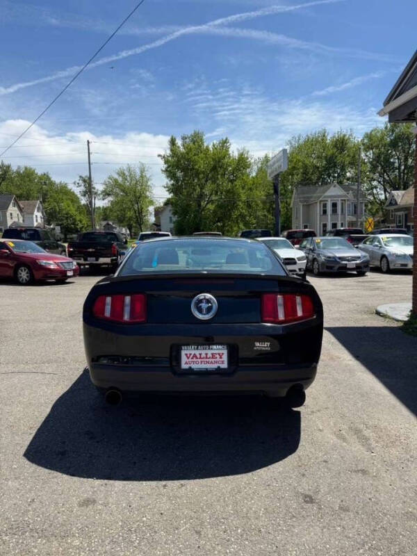 2010 Ford Mustang V6