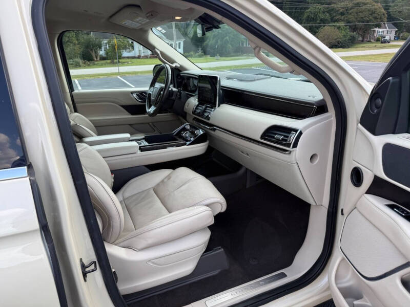 2018 Lincoln Navigator Select