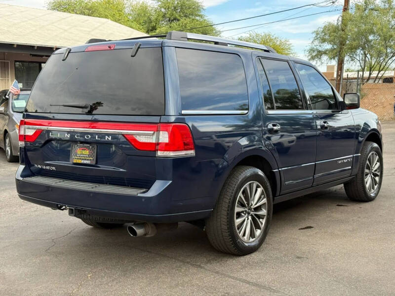 2017 Lincoln Navigator Select