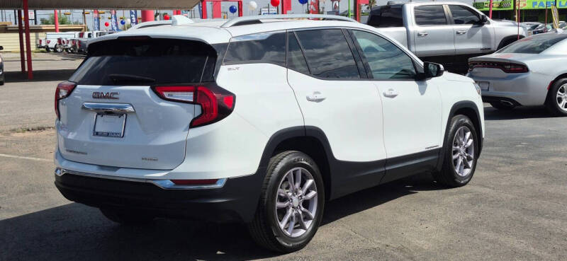 2023 GMC Terrain SLT