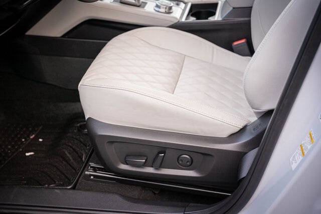 2023 Mitsubishi Outlander PHEV SEL