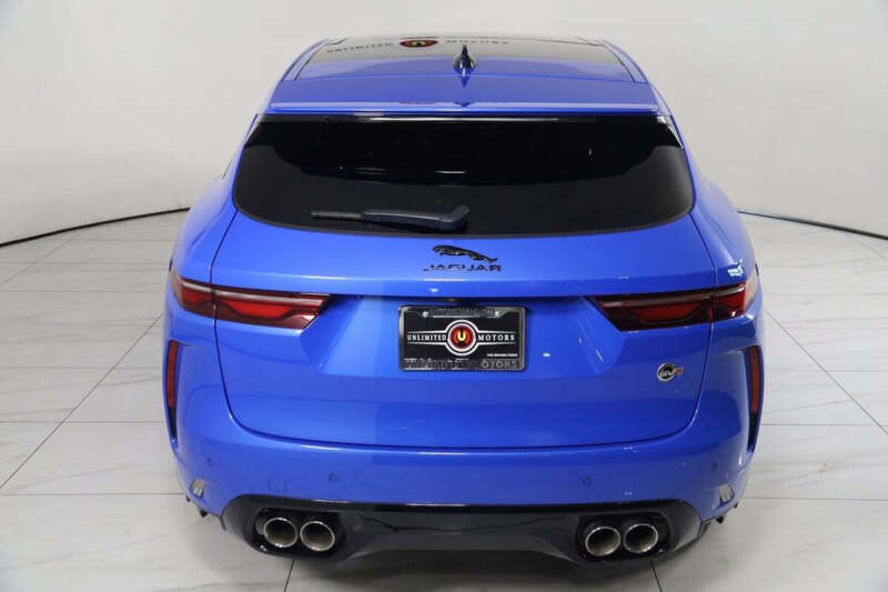 2024 Jaguar F-PACE SVR