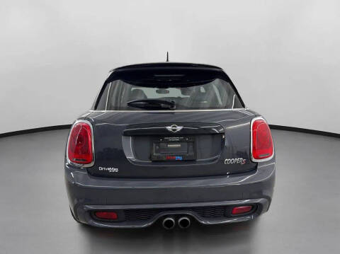 2017 MINI Hardtop 4 Door Cooper S